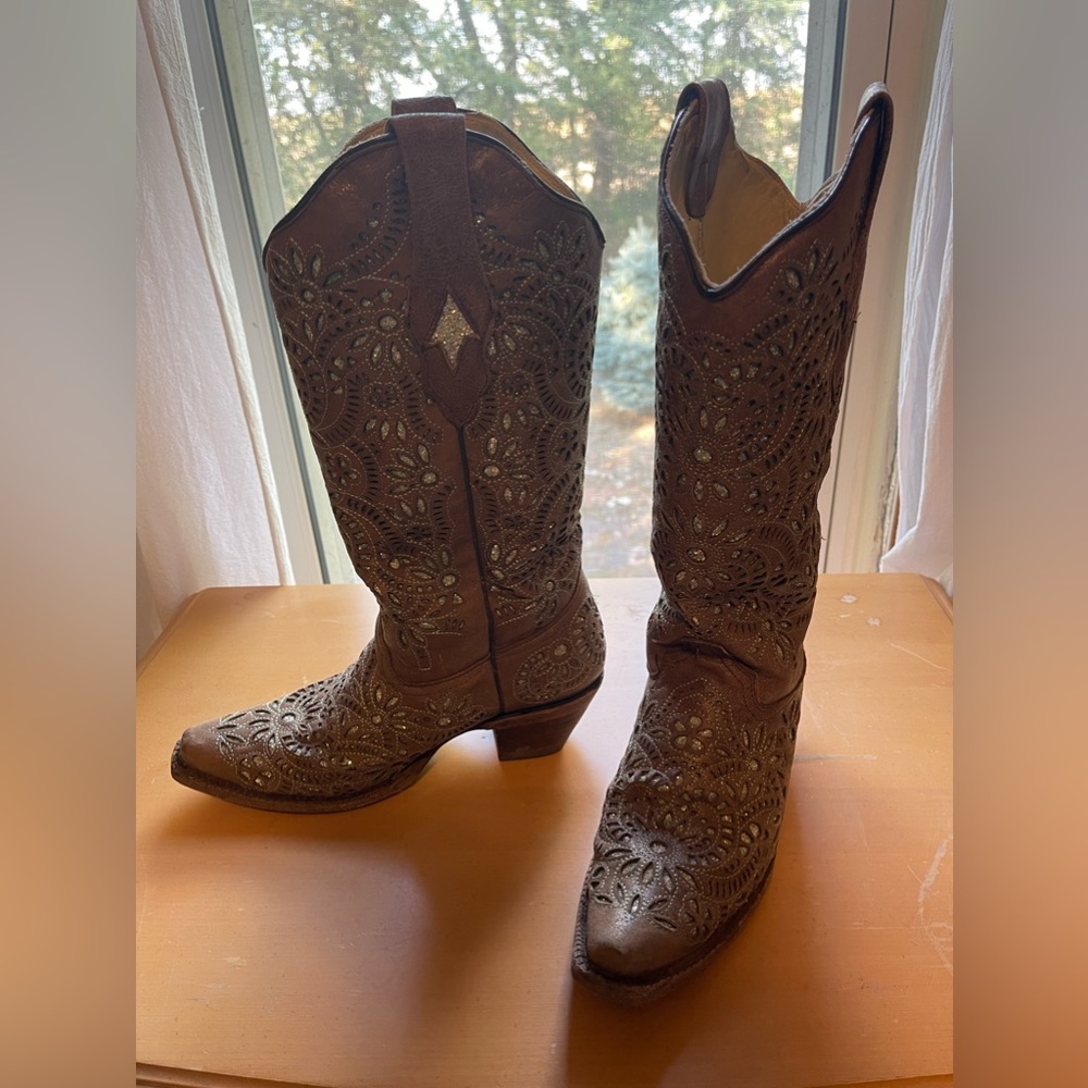 Corral boots with glitter inlay